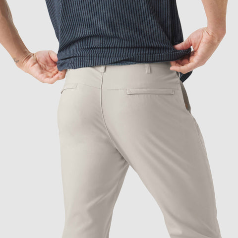 Slim fit Jetsetter Tech Pant with anti-odor, wrinkle-free features for travel-friendly wear.