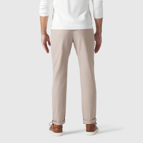 Jetsetter Tech Pant Slim Fit rear view, showcasing wrinkle-free and anti-odor features.