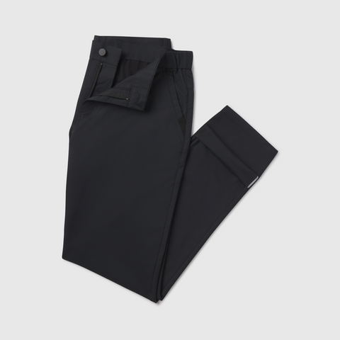 Jetsetter Tech Pant Straight Fit, wrinkle-free travel pants with stretch and stain-repellent features.